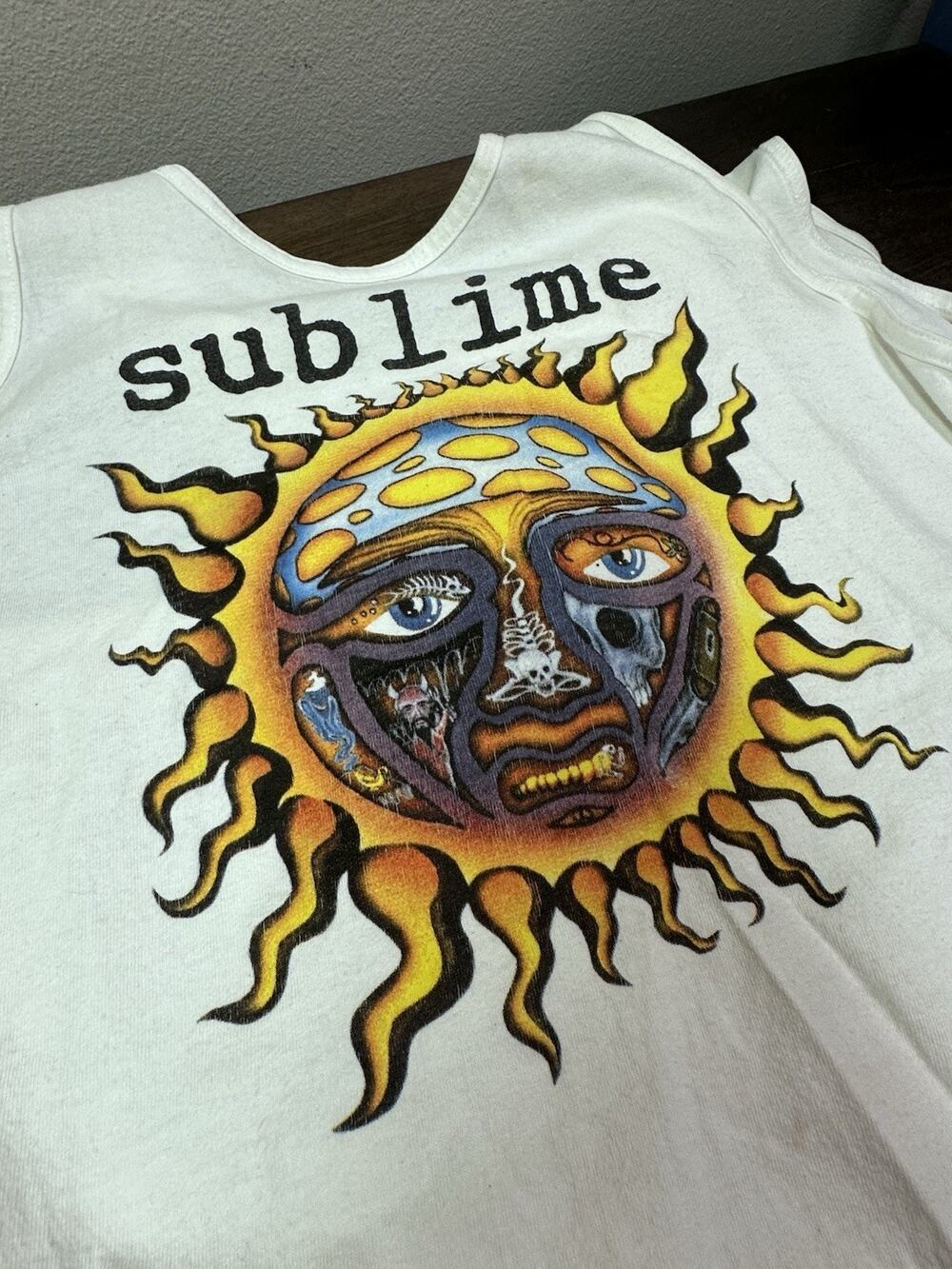 Sublime Sun Graphic Tank Top Sleeveless Shirt Mens White 40oz to Freedom